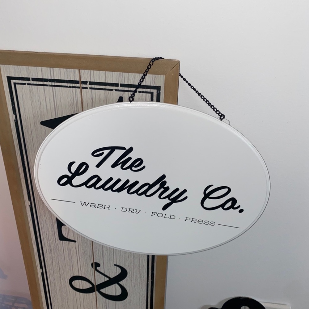 The laundry co sign